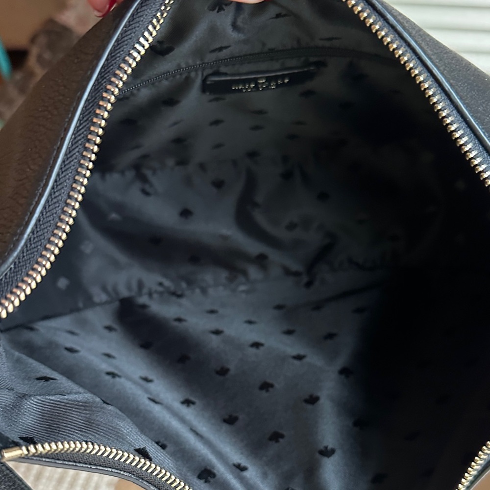 Kate Spade Nova Large shoulder or crossbody with Gold Accents - Picture 4 of 5